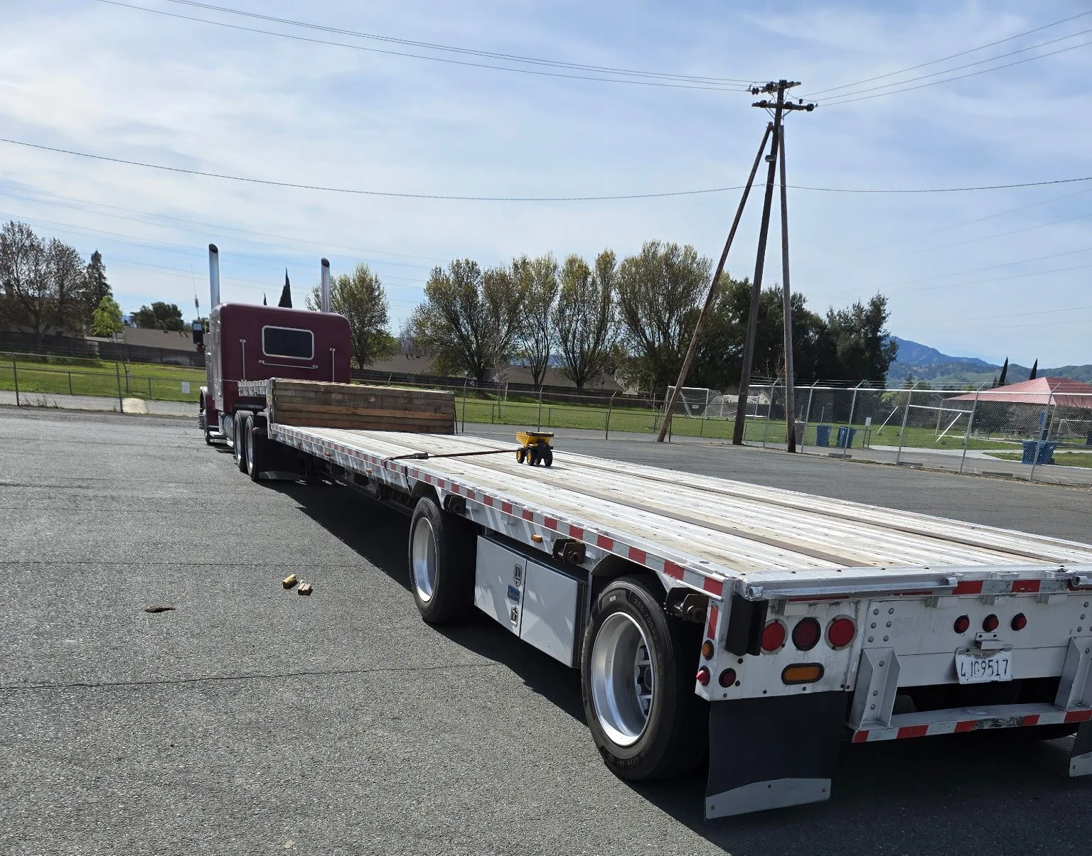 West Coast logistics provider